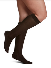 Load image into Gallery viewer, Sigvaris Sea Island Cotton Compression Socks Brown Womens