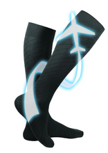 Load image into Gallery viewer, Truform Unisex Travel Series Compression Socks