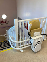 Load image into Gallery viewer, ATLAS | INFINITY | CURVED STAIRLIFT
