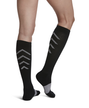 Load image into Gallery viewer, Sigvaris Athletic Recovery Compression Socks 15-20mm
