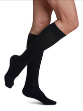 Load image into Gallery viewer, Sigvaris Casual Cotton Compression Socks Navy Womens
