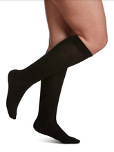 Load image into Gallery viewer, Sigvaris Casual Cotton Compression Socks Brown Womens
