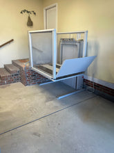 Load image into Gallery viewer, ATLAS | MINI VISTA | VERTICAL PLATFORM LIFT
