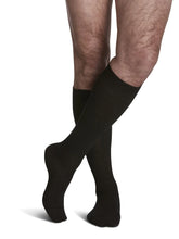 Load image into Gallery viewer, Sigvaris Casual Cotton Compression Socks Black Mens
